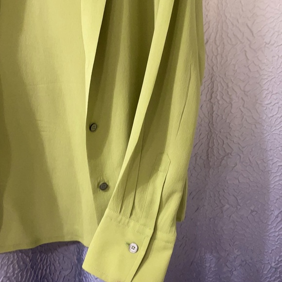 Escada - Picture 4 of 7